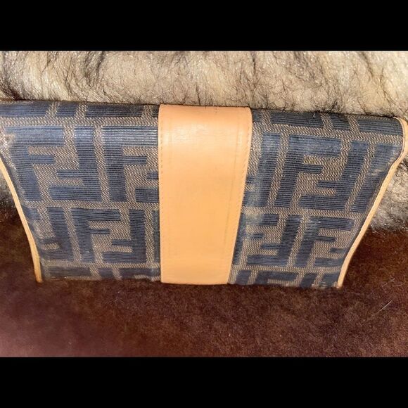 AUTHENTIC VINTAGE  FENDI  ZUCCA  FULL SIZE CONTINENTAL WALLET(RARE - Picture 3 of 16